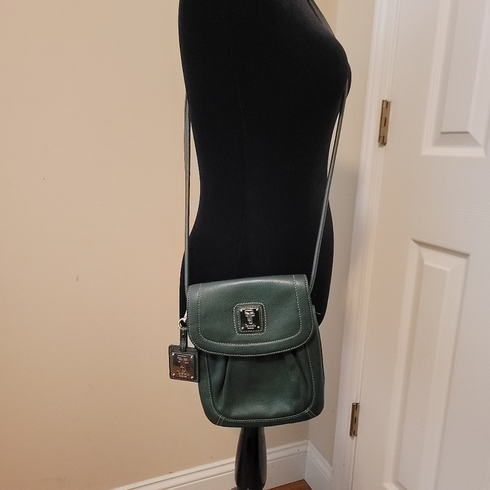 Tignanello Vintage Green Pebble Leather Crossbody - Picture 5 of 9